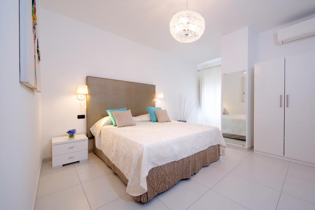 Al Corso Apartments By Amalfivacation Minori Eksteriør bilde